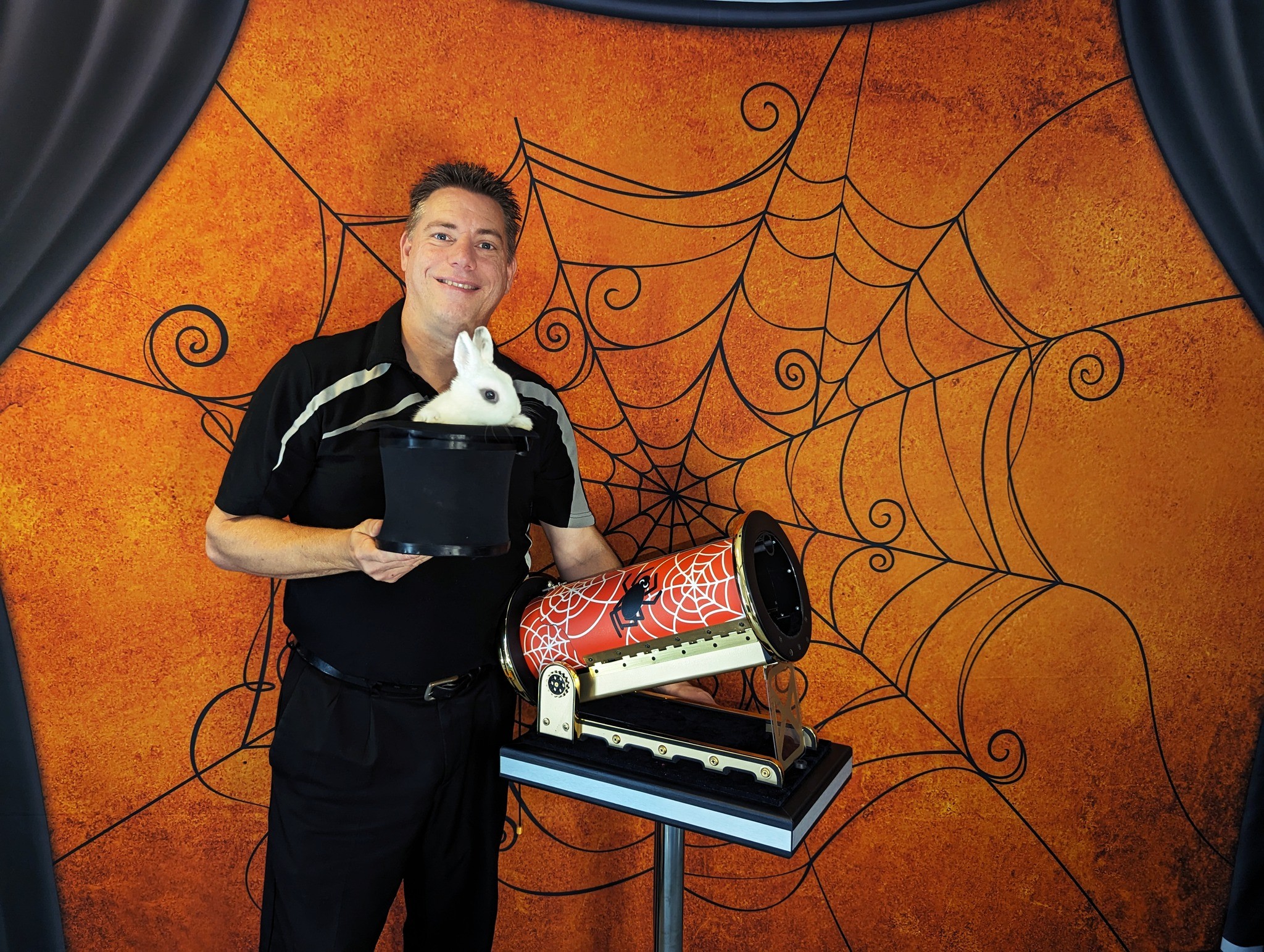 magic shows during jenkinson's boardwalk boo at the boardwalk event
